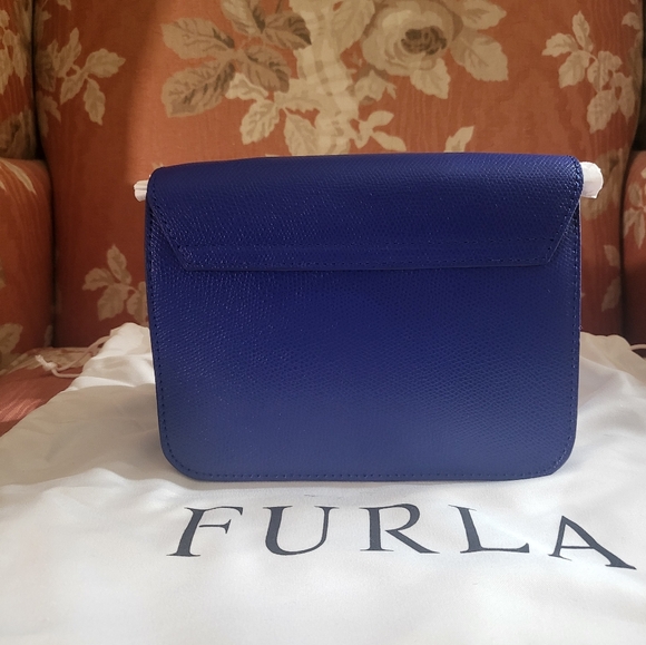 FURLA Leather Blue Metropolis Chain Crossbody Bag NEW - Picture 3 of 5
